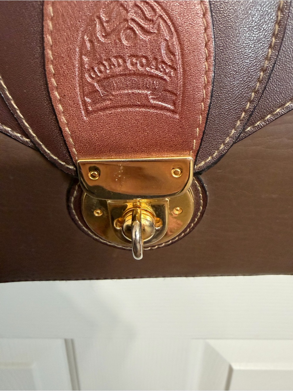 Vintage leather Gold Coast crossbody bag - Picture 3 of 9
